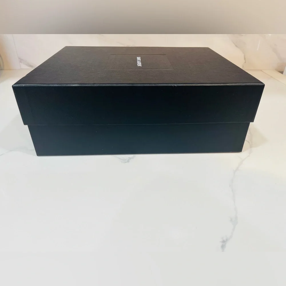 Saint Laurent Elegant Black Box